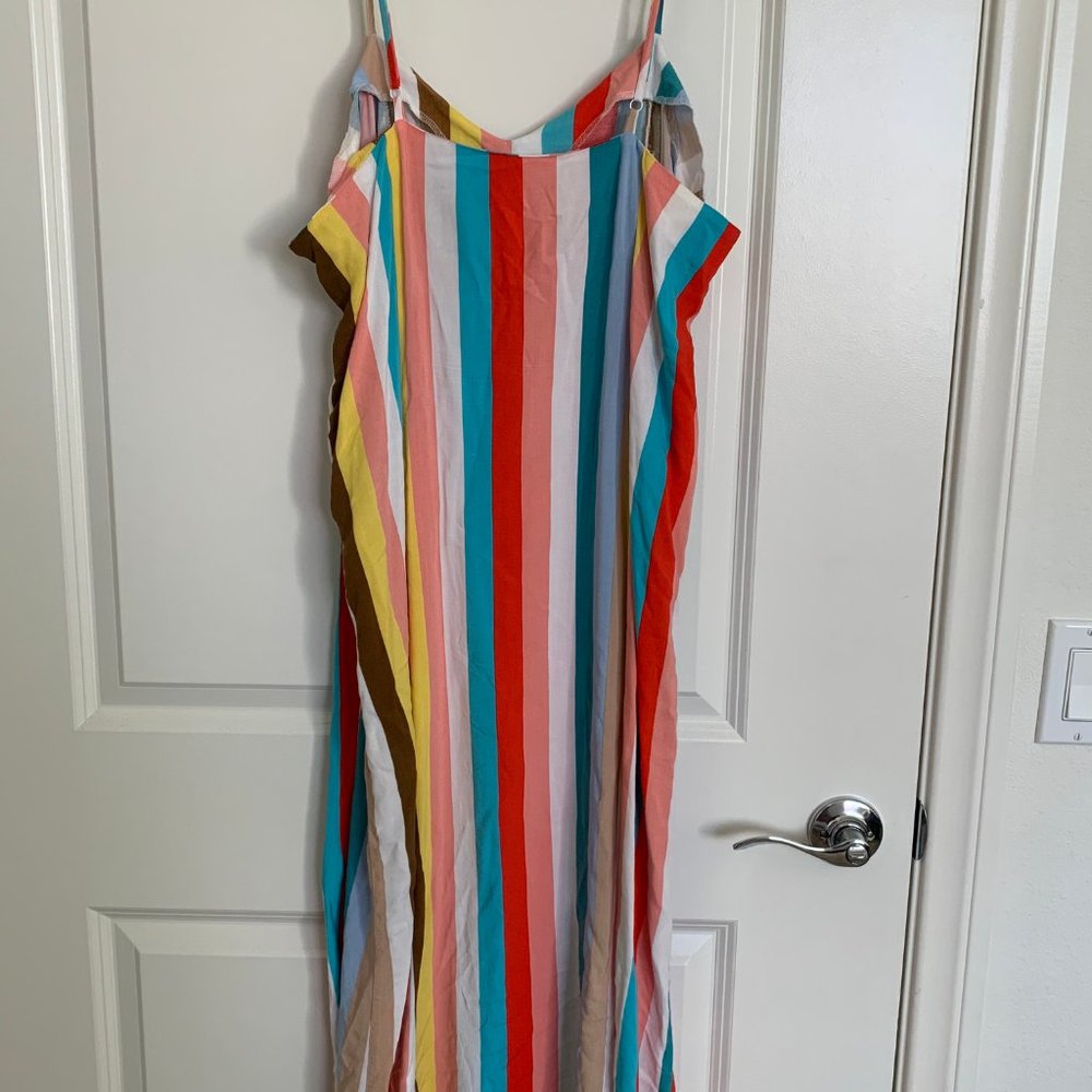 Dress - Picture 2 of 4